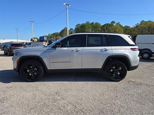 2025 Jeep Grand Cherokee Altitude
