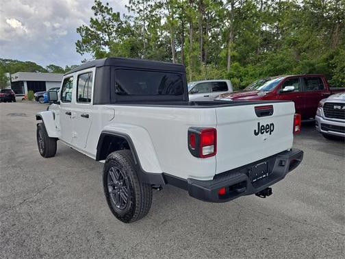 2025 Jeep Gladiator Sport S
