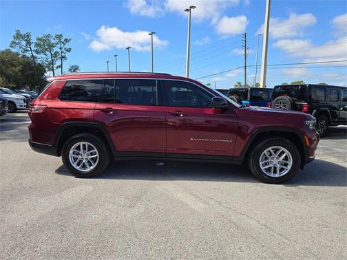 2023 Jeep Grand Cherokee L Laredo