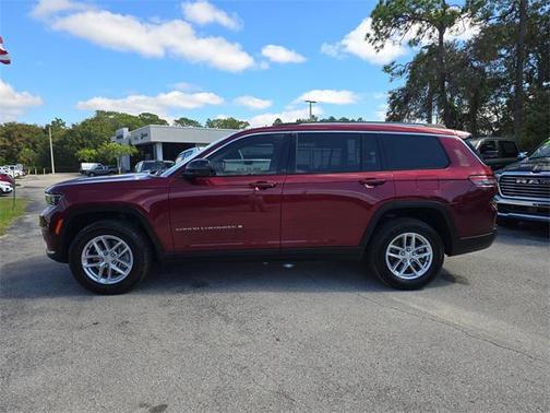 2023 Jeep Grand Cherokee L Laredo