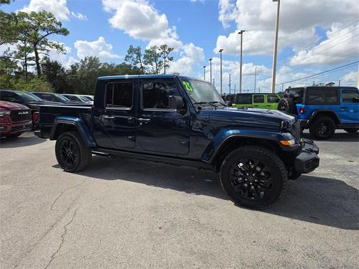 2025 Jeep Gladiator Nighthawk