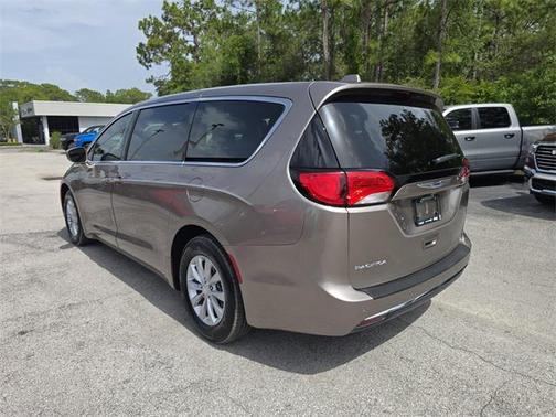 2018 Chrysler Pacifica Touring Plus