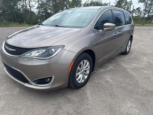 2018 Chrysler Pacifica Touring Plus