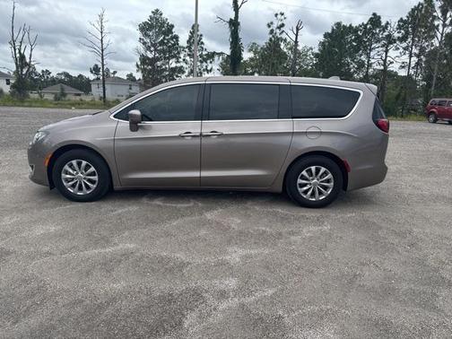 2018 Chrysler Pacifica Touring Plus