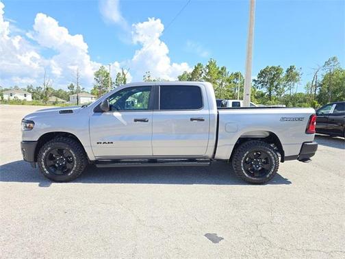 2025 RAM 1500 Warlock Crew Cab 4x4 5'7' Box