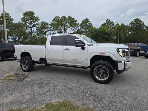 2024 GMC Sierra 3500 Denali