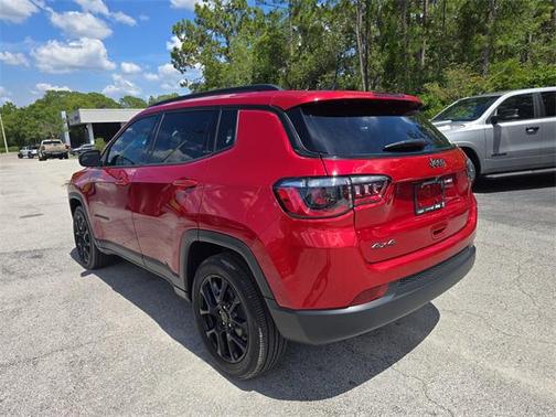 2025 Jeep Compass Latitude