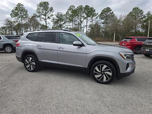 2025 Volkswagen Atlas 2.0T SE w/Technology 4MOTION