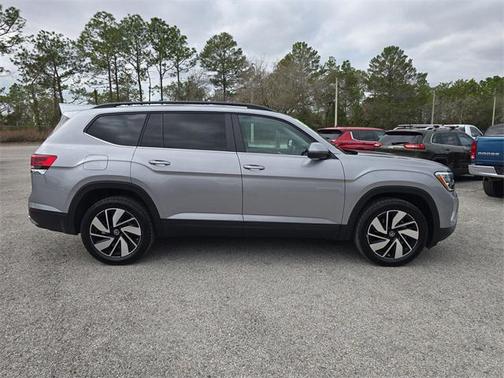 2025 Volkswagen Atlas 2.0T SE w/Technology 4MOTION