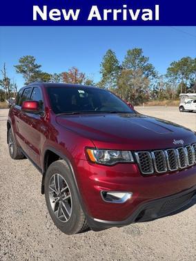 2020 Jeep Grand Cherokee Laredo