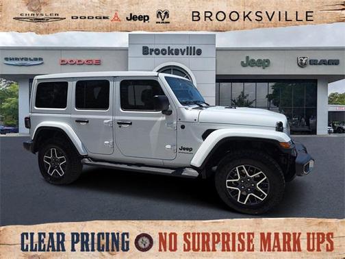 2025 Jeep Wrangler 4-Door Sahara 4x4