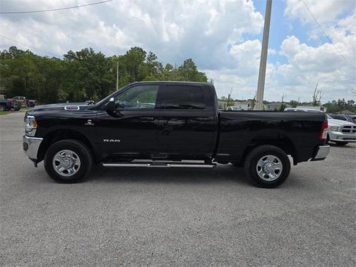 2022 RAM 2500 Big Horn Crew Cab 4x4 6'4' Box
