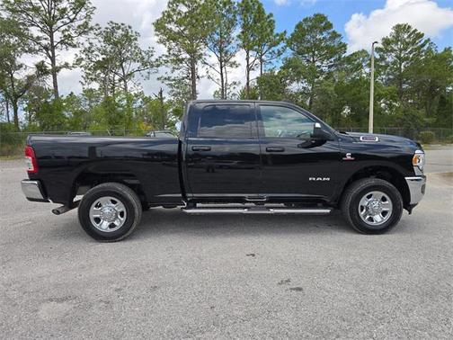 2022 RAM 2500 Big Horn Crew Cab 4x4 6'4' Box