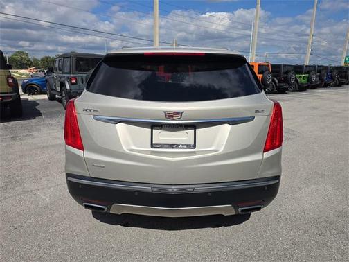 2017 Cadillac XT5 Platinum