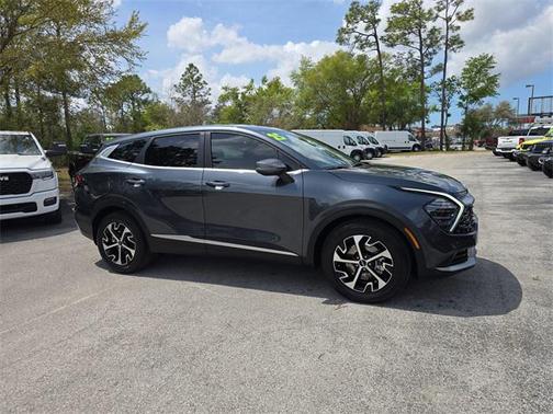 2025 Kia Sportage EX