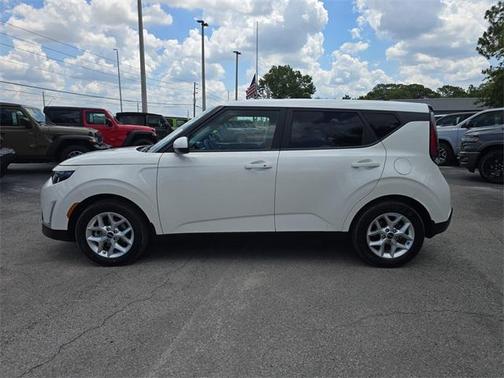 2023 Kia Soul S