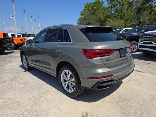 2024 Audi Q3 Premium 45 TFSI S line quattro Tiptronic