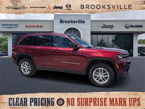 2025 Jeep Grand Cherokee Laredo