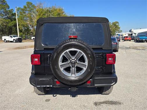 2022 Jeep Wrangler Unlimited Sahara