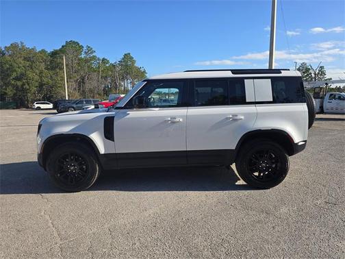 2025 Land Rover Defender 110 P300