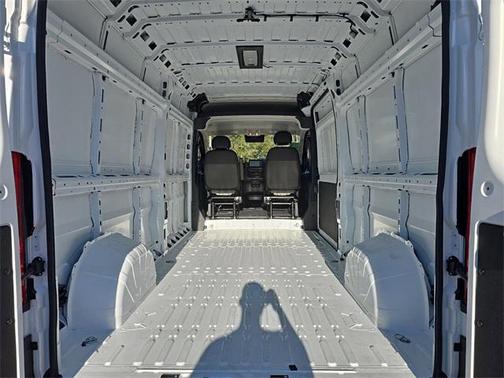 2025 RAM ProMaster 2500 Tradesman