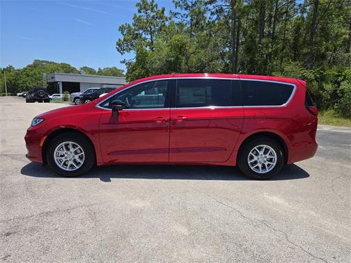 2025 Chrysler Pacifica L