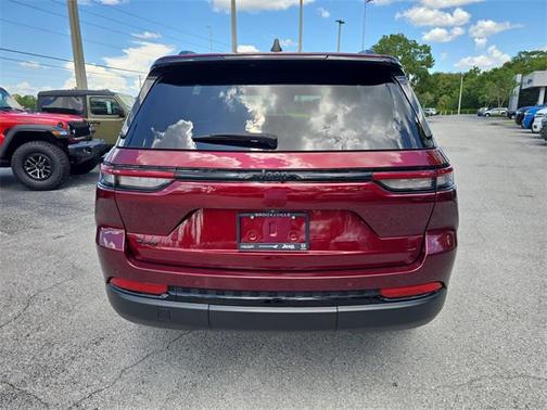 2023 Jeep Grand Cherokee Altitude