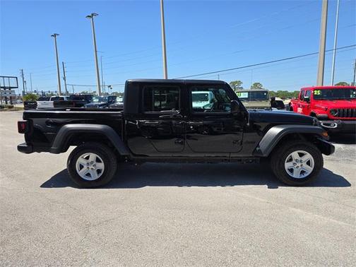 2023 Jeep Gladiator Sport S