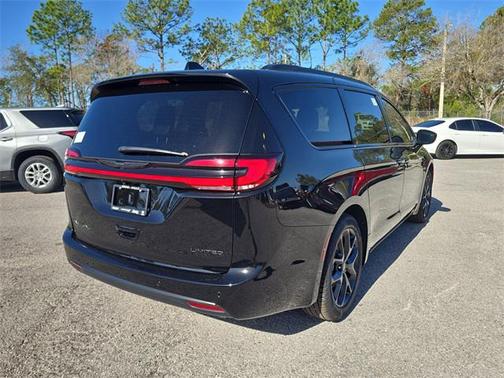 2026 Chrysler Pacifica Limited