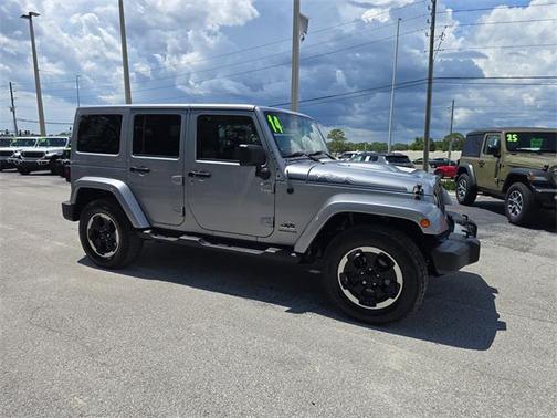 2014 Jeep Wrangler Unlimited Polar Edition
