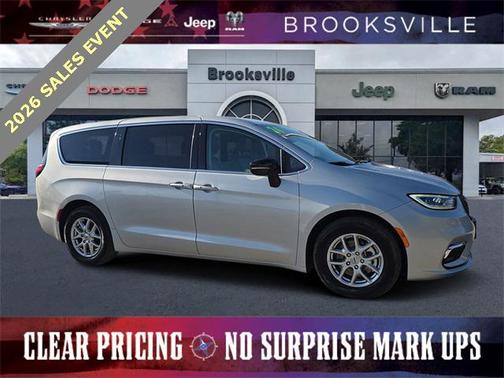 2024 Chrysler Pacifica Touring L