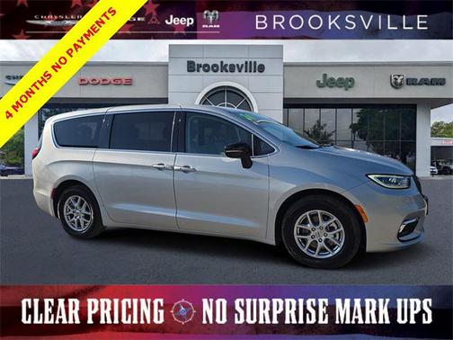 2024 Chrysler Pacifica Touring L