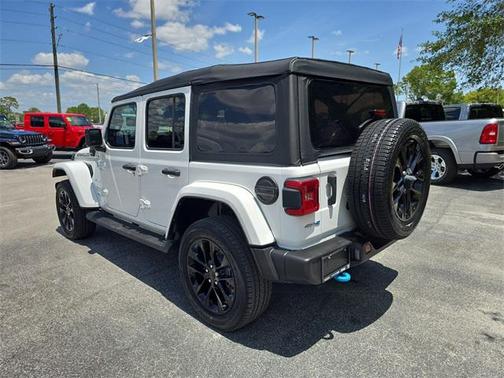 2022 Jeep Wrangler Unlimited 4xe Sahara