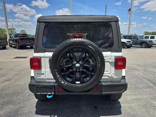 2022 Jeep Wrangler Unlimited 4xe Sahara