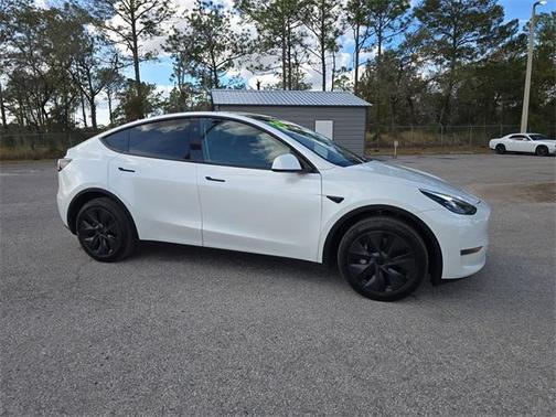 2025 Tesla Model Y Long Range Dual Motor All-Wheel Drive
