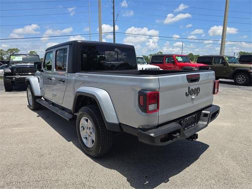 2023 Jeep Gladiator Sport S