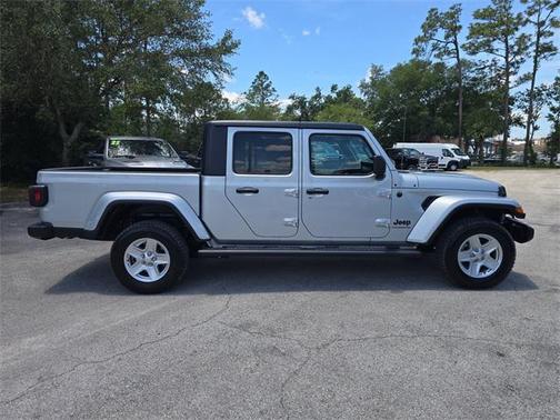2023 Jeep Gladiator Sport S