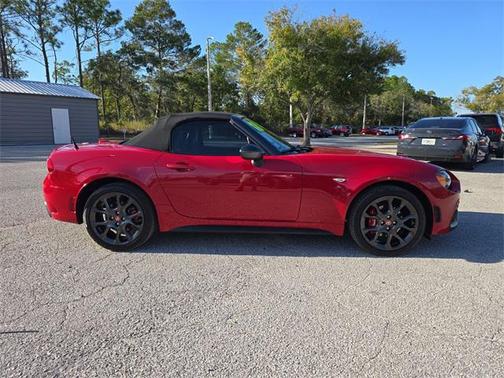 2018 FIAT 124 Spider Base