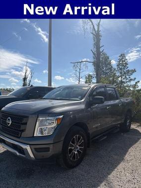 2021 Nissan Titan SV
