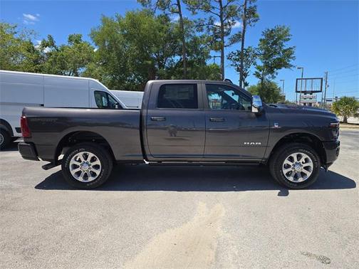 2025 RAM 2500 Laramie Crew Cab 4x4 6'4' Box