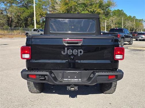 2021 Jeep Gladiator Willys 4x4
