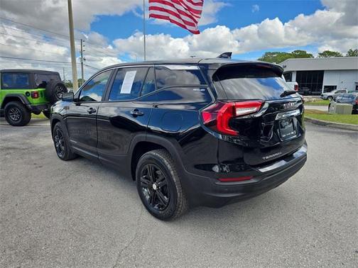 2022 GMC Terrain SLE