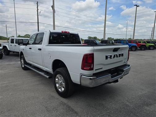2025 RAM 2500 Big Horn Crew Cab 4x4 6'4' Box