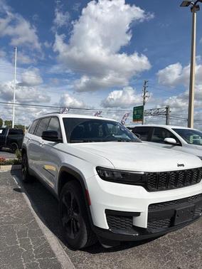 2023 Jeep Grand Cherokee L Altitude