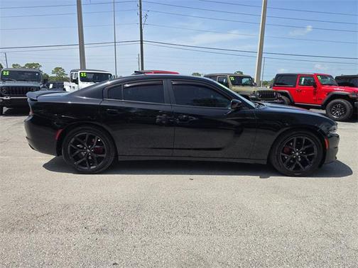2020 Dodge Charger SXT