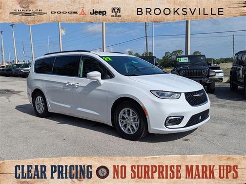 2022 Chrysler Pacifica Touring L
