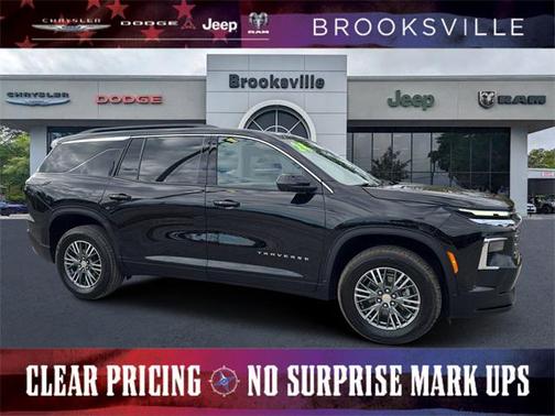 2024 Chevrolet Traverse LT