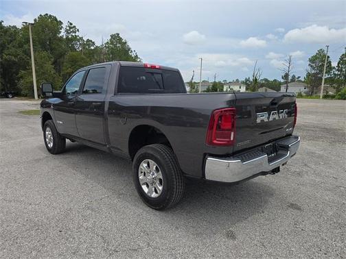2025 RAM 2500 Big Horn Crew Cab 4x4 6'4' Box