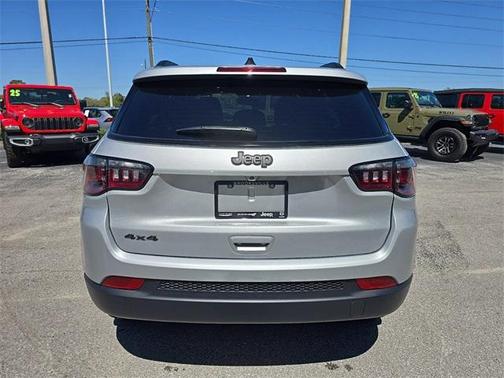 2025 Jeep Compass Latitude