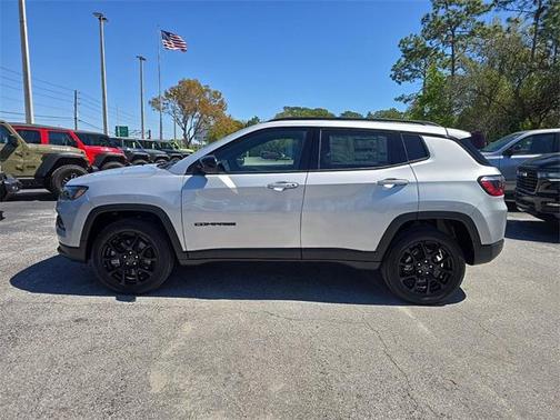 2025 Jeep Compass Latitude